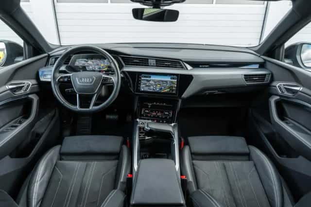 Audi Q8 e-tron (2024) thumbnail 5