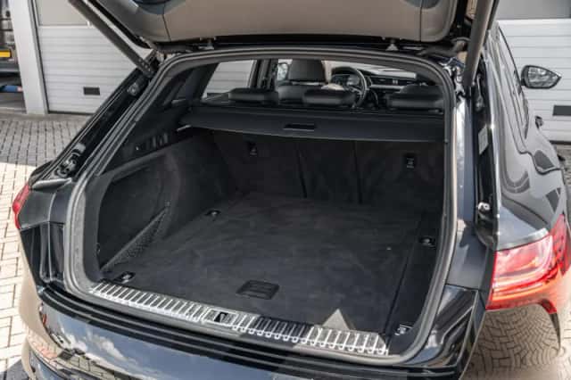 Audi e-tron (2022) thumbnail 18