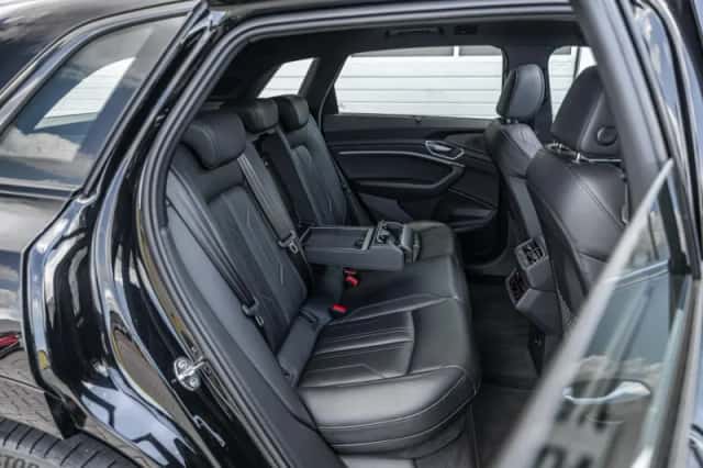 Audi e-tron (2022) thumbnail 24