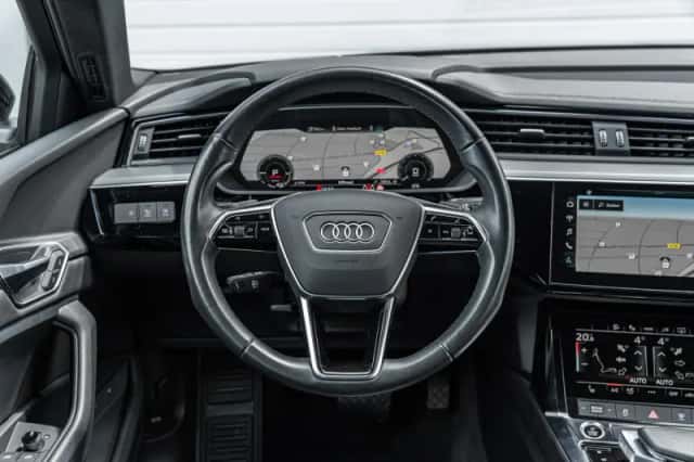 Audi e-tron (2022) thumbnail 30