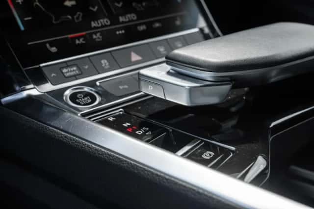 Audi e-tron (2022) thumbnail 31