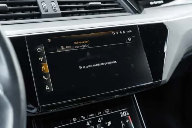 Audi e-tron (2022) thumbnail 34