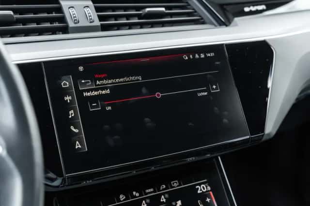 Audi e-tron (2022) thumbnail 40