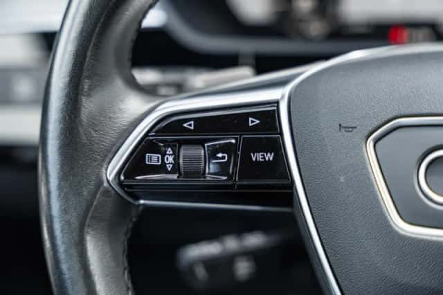 Audi e-tron (2022) thumbnail 45
