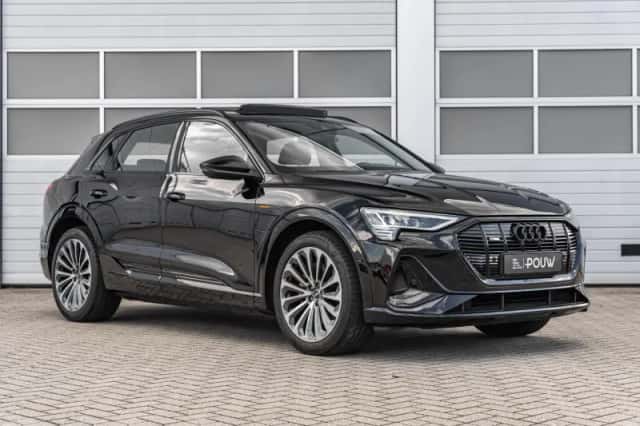 Audi e-tron (2022) thumbnail 9