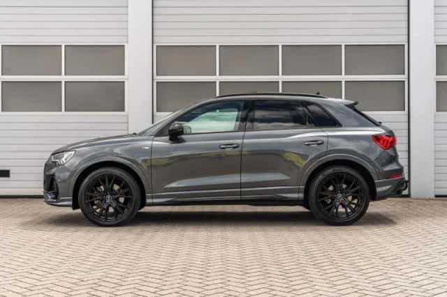 Audi Q3 (2019) thumbnail 15