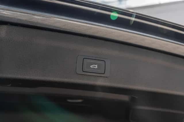 Audi Q3 (2019) thumbnail 21