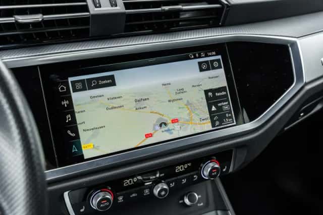 Audi Q3 (2019) thumbnail 30