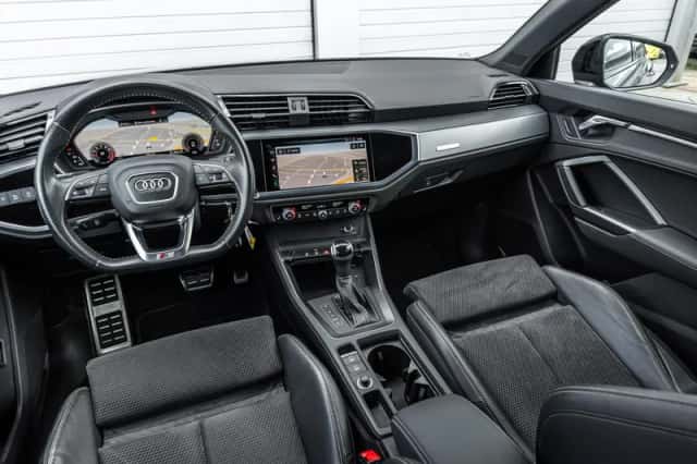 Audi Q3 (2019) thumbnail 38