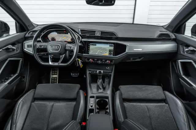 Audi Q3 (2019) thumbnail 5