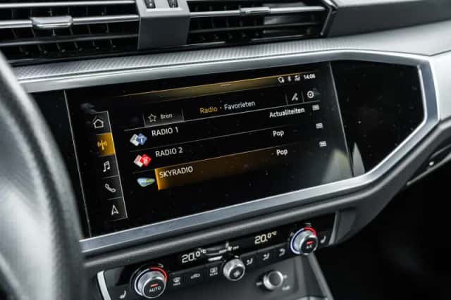Audi Q3 (2019) thumbnail 44