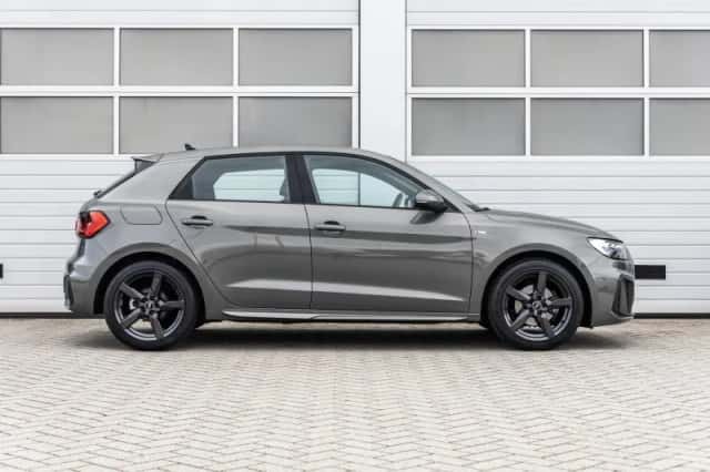 Audi A1 (2024) thumbnail 3