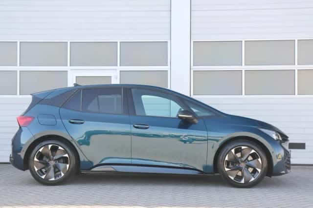 CUPRA Born (2024) thumbnail 3