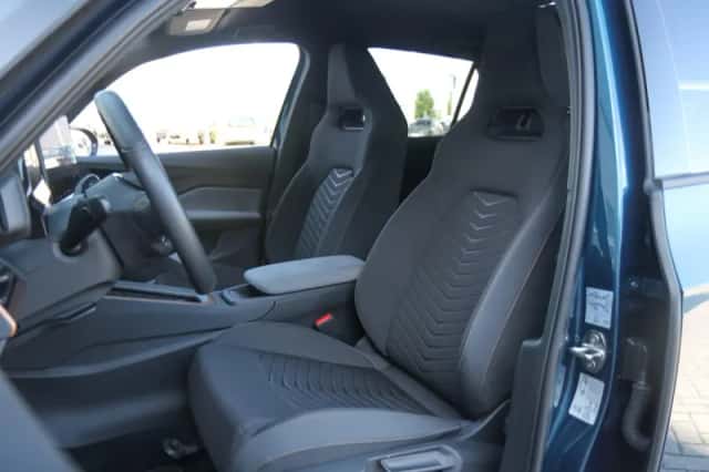 CUPRA Born (2024) thumbnail 4