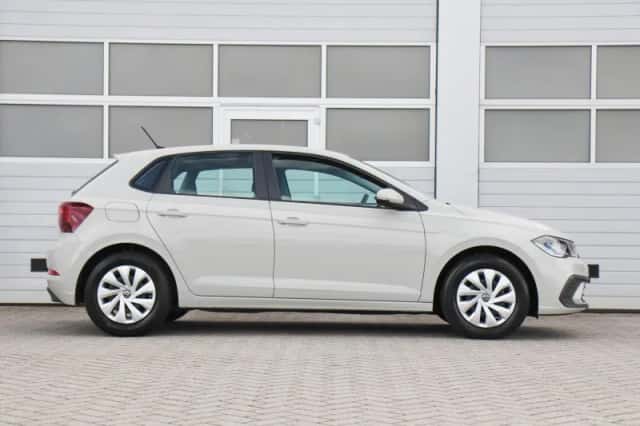 Volkswagen Polo (2024) thumbnail 3