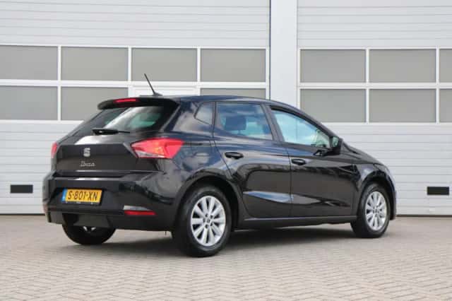 SEAT Ibiza (2023) thumbnail 2