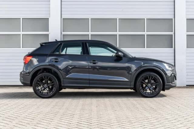 Audi Q2 (2022) thumbnail 3