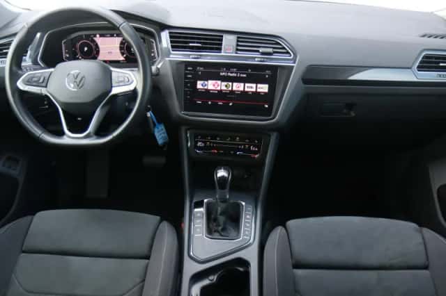 Volkswagen Tiguan (2022) thumbnail 5