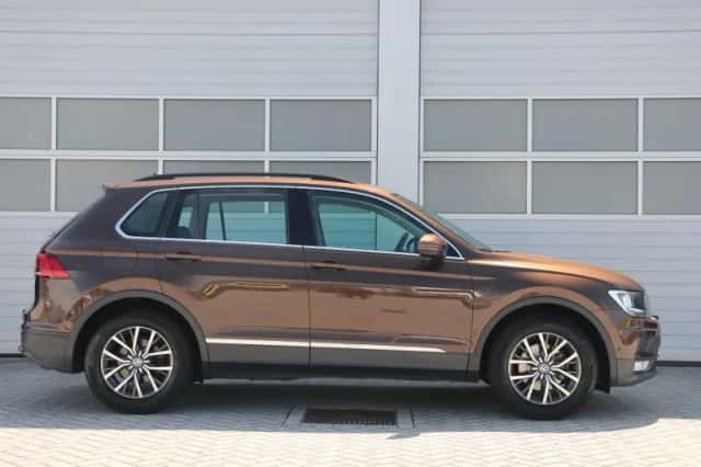 Volkswagen Tiguan (2016) thumbnail 3