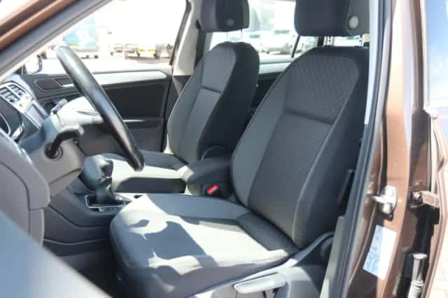 Volkswagen Tiguan (2016) thumbnail 4