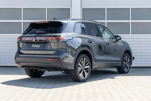 Volkswagen Tiguan (2026) thumbnail 2