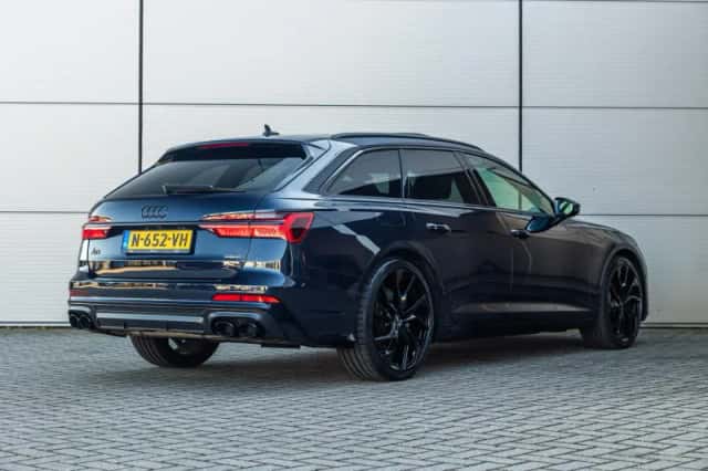 Audi A6 (2021) thumbnail 2