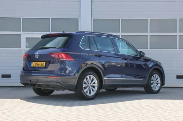 Volkswagen Tiguan (2019) thumbnail 2