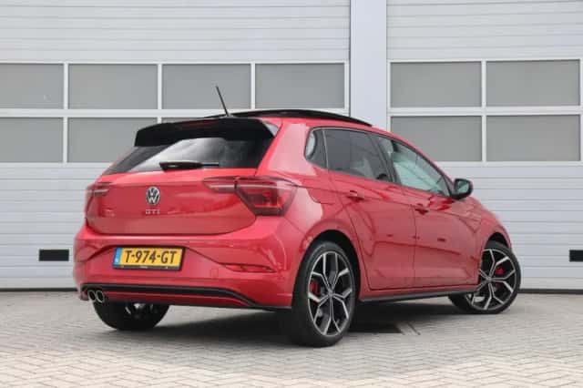 Volkswagen Polo (2023) thumbnail 2