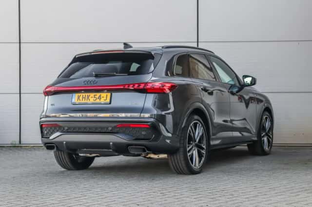 Audi Q5 (2026) thumbnail 2
