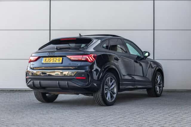 Audi Q3 (2023) thumbnail 2