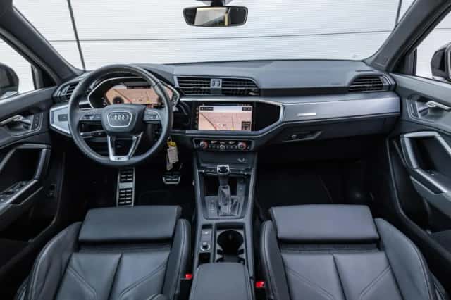 Audi Q3 (2023) thumbnail 5
