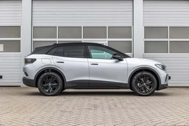 Volkswagen ID.4 (2026) thumbnail 3