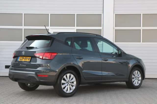 SEAT Arona (2025) thumbnail 2
