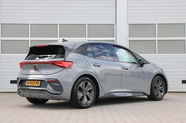 CUPRA Born (2022) thumbnail 2