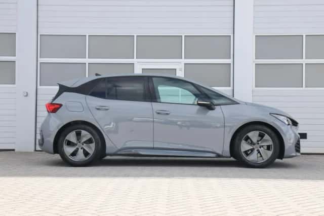 CUPRA Born (2022) thumbnail 3