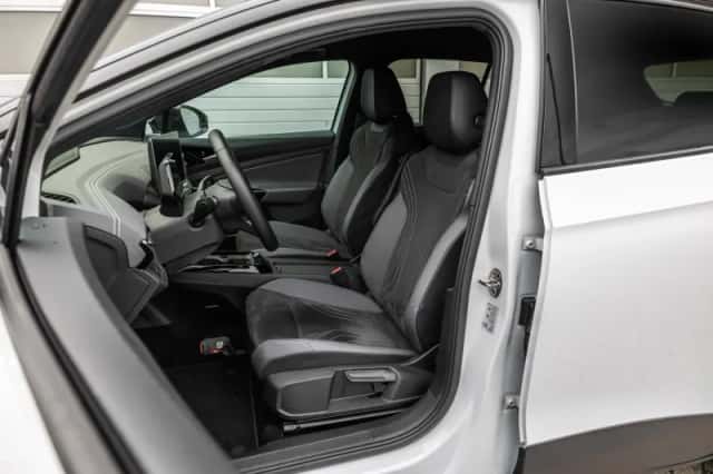 Volkswagen ID.4 (2026) thumbnail 4