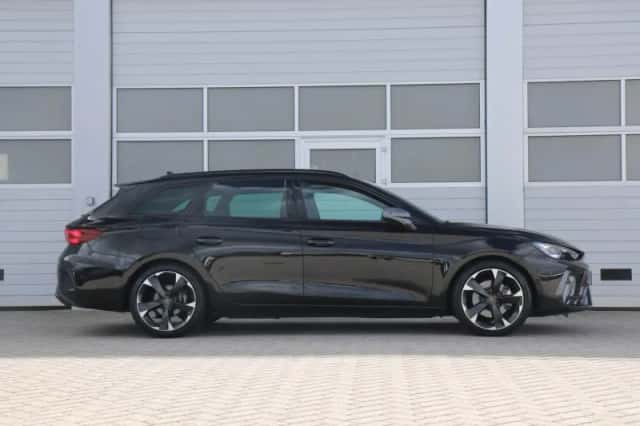 CUPRA Leon Sportstourer (2025) thumbnail 3