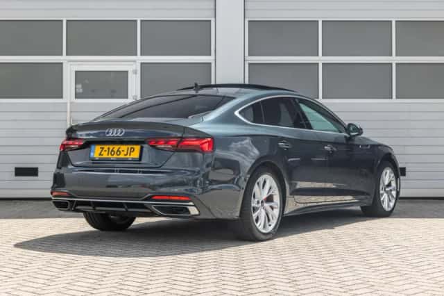 Audi A5 (2024) thumbnail 2