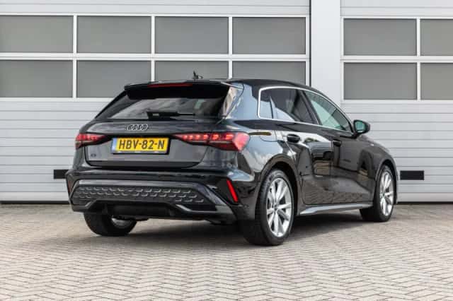 Audi A3 (2025) thumbnail 2