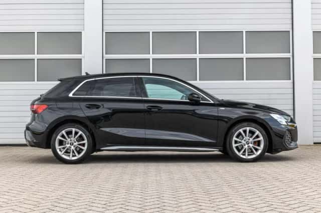 Audi A3 (2025) thumbnail 3