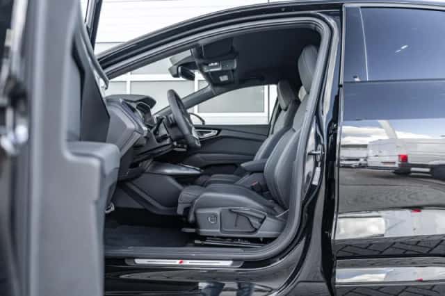 Audi Q4 (2026) thumbnail 4