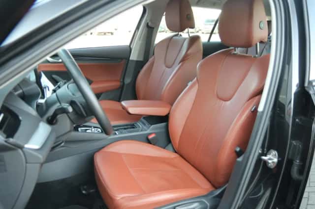 Škoda Octavia (2024) thumbnail 4