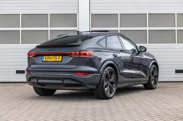 Audi SQ6 (2025) thumbnail 2