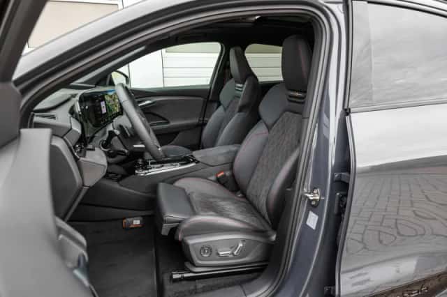 Audi SQ6 (2025) thumbnail 4
