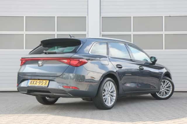 SEAT Leon Sportstourer (2023) thumbnail 2