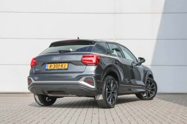 Audi Q2 (2022) thumbnail 2