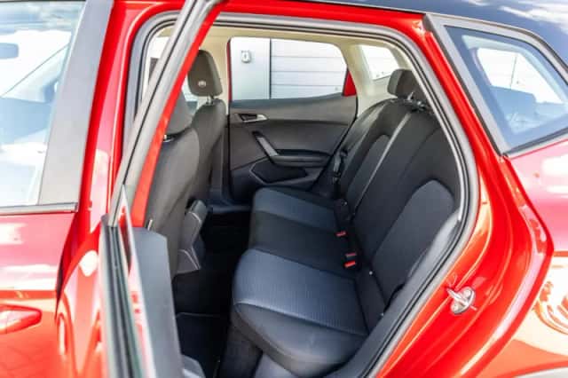 SEAT Arona (2024) thumbnail 6
