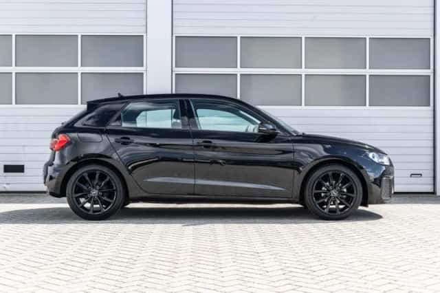 Audi A1 (2021) thumbnail 3