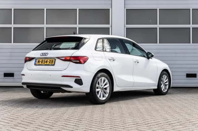 Audi A3 (2022) thumbnail 2