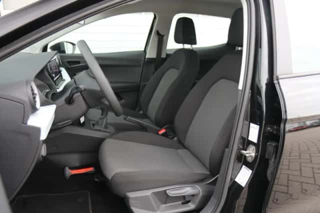 SEAT Ibiza (2022) thumbnail 4